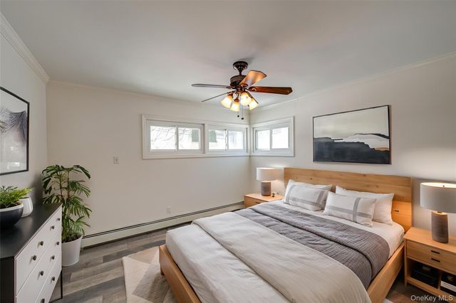 16 Sleepy Lane, Hicksville, NY 11801