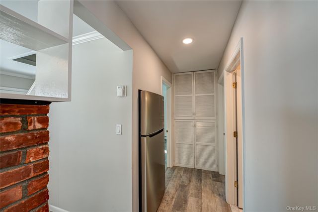 16 Sleepy Lane, Hicksville, NY 11801