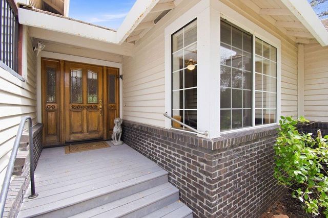 2881 Gladstone Ln, Cameron Park, CA 95682