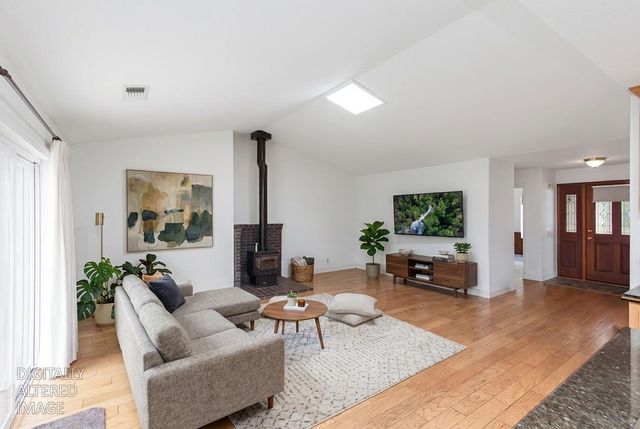 2881 Gladstone Ln, Cameron Park, CA 95682