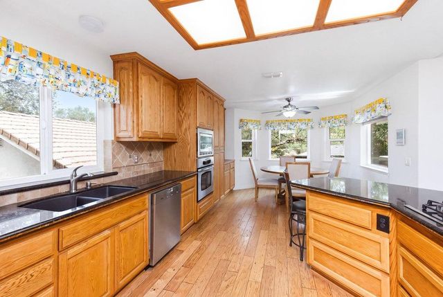 2881 Gladstone Ln, Cameron Park, CA 95682