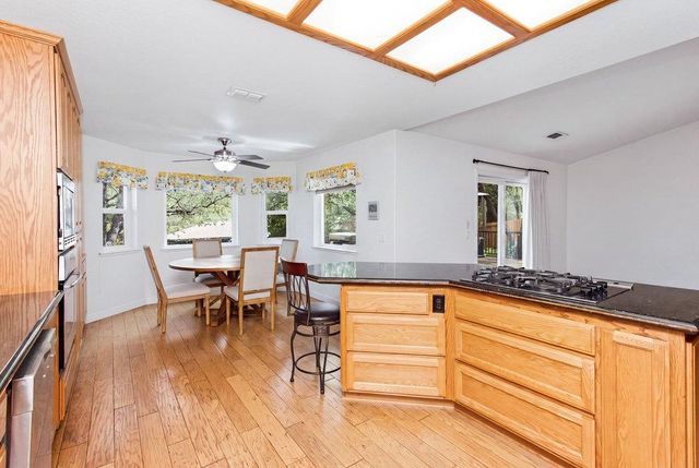 2881 Gladstone Ln, Cameron Park, CA 95682