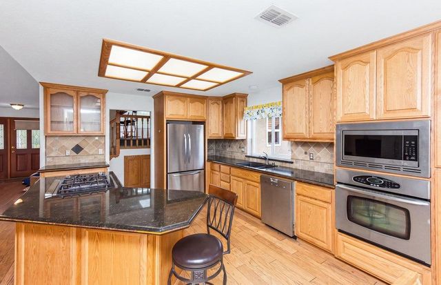 2881 Gladstone Ln, Cameron Park, CA 95682