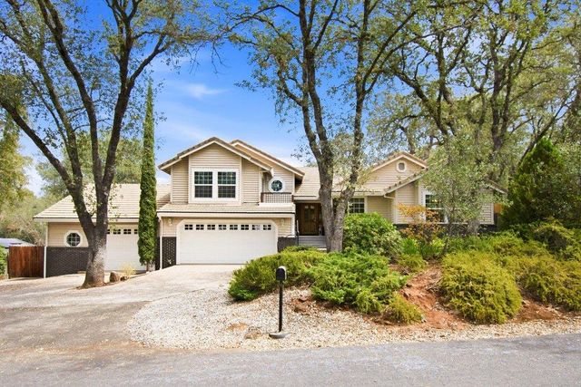 2881 Gladstone Ln, Cameron Park, CA 95682