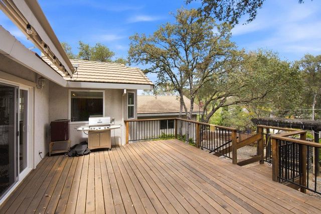 2881 Gladstone Ln, Cameron Park, CA 95682