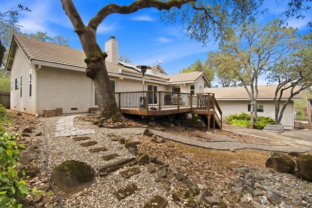 2881 Gladstone Ln, Cameron Park, CA 95682
