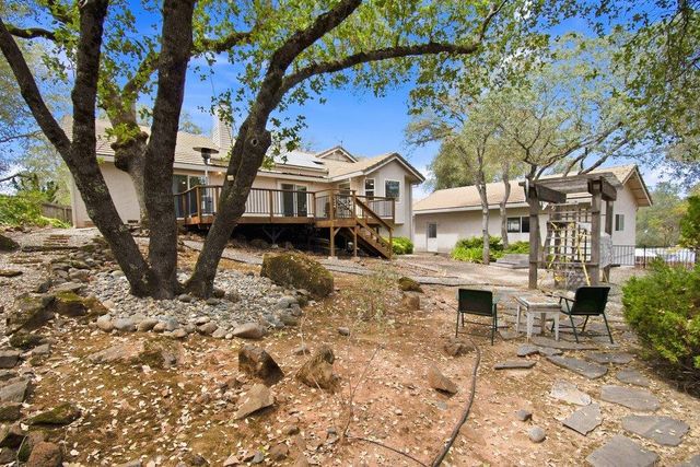 2881 Gladstone Ln, Cameron Park, CA 95682