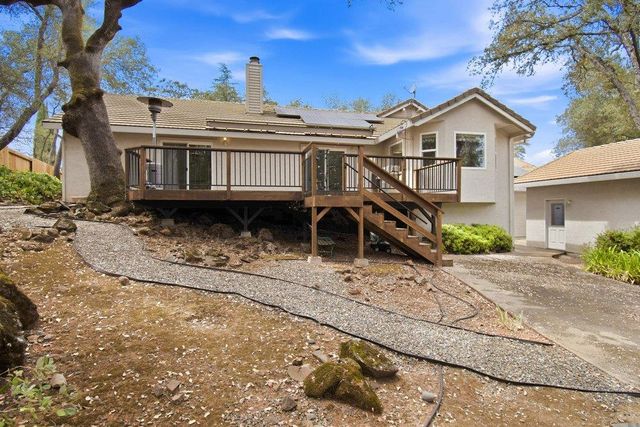 2881 Gladstone Ln, Cameron Park, CA 95682