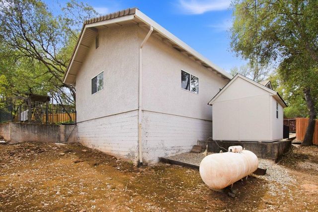 2881 Gladstone Ln, Cameron Park, CA 95682