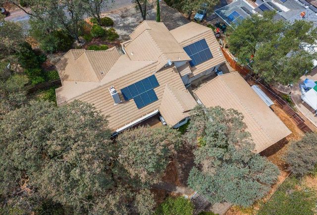 2881 Gladstone Ln, Cameron Park, CA 95682