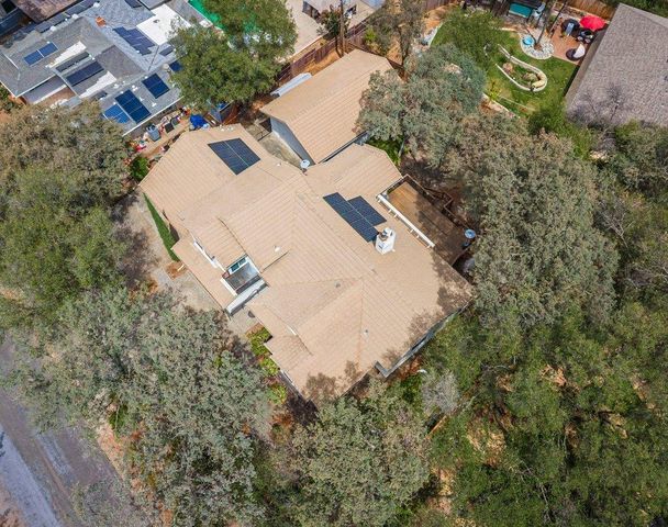 2881 Gladstone Ln, Cameron Park, CA 95682
