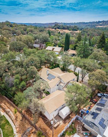 2881 Gladstone Ln, Cameron Park, CA 95682