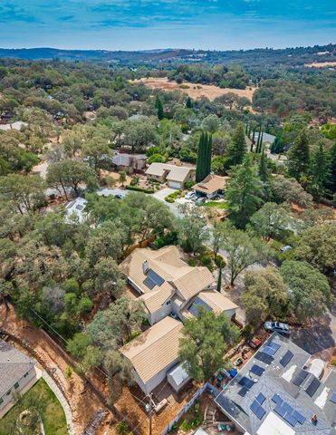2881 Gladstone Ln, Cameron Park, CA 95682