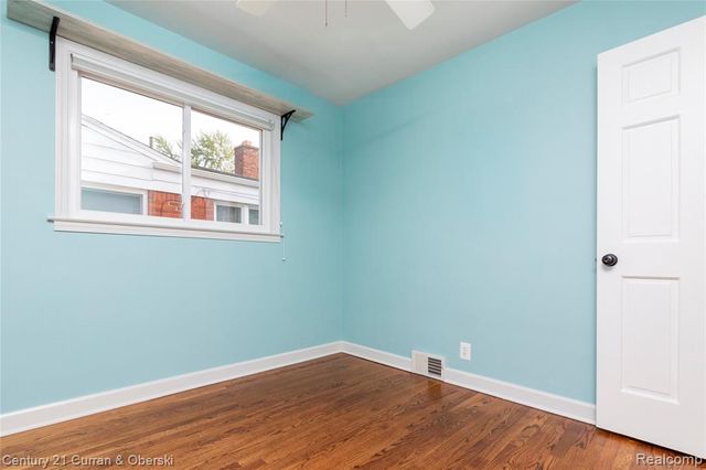 4476 Vassar Street, Dearborn Heights, MI 48125