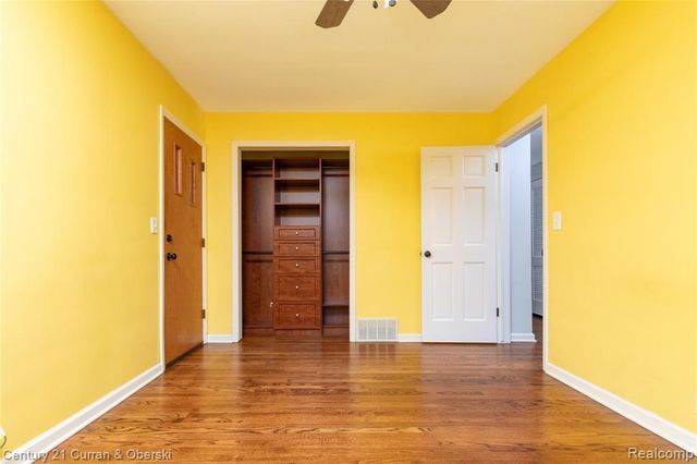 4476 Vassar Street, Dearborn Heights, MI 48125