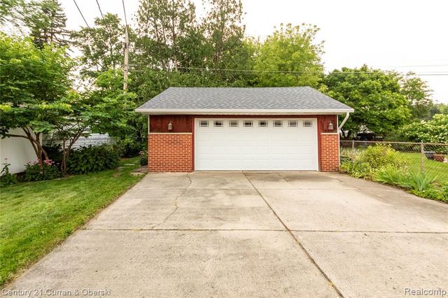 4476 Vassar Street, Dearborn Heights, MI 48125