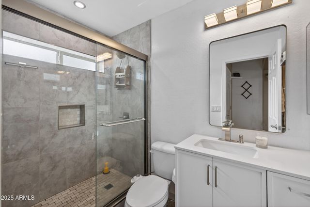 129 W IAN Drive, Phoenix, AZ 85041