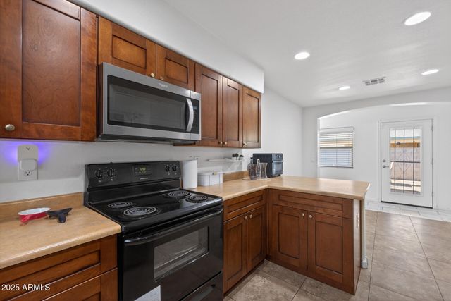 129 W IAN Drive, Phoenix, AZ 85041