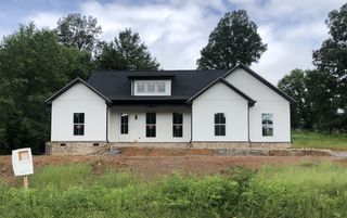 338 Woodland Creek Dr, Mcminnville, TN 37110