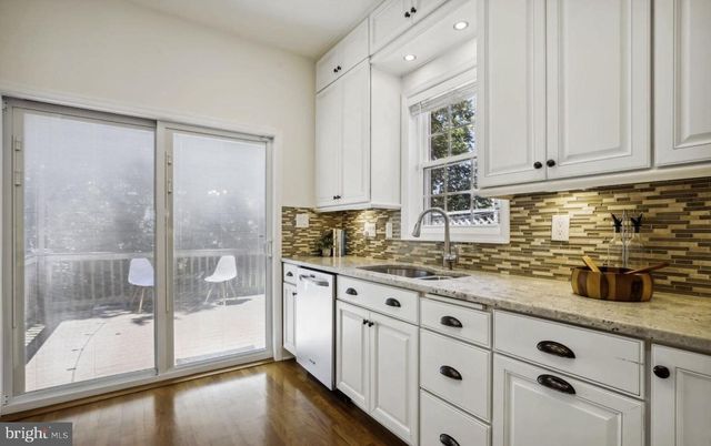 1770 HOBART ST NW, Washington, DC 20009