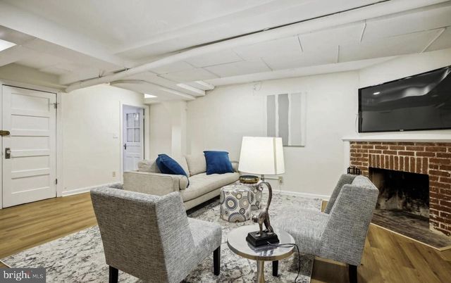 1770 HOBART ST NW, Washington, DC 20009