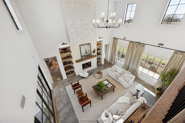 5655 Brazos Bow Way, Washington, TX 77880