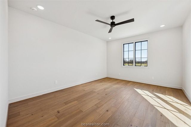 5655 Brazos Bow Way, Washington, TX 77880