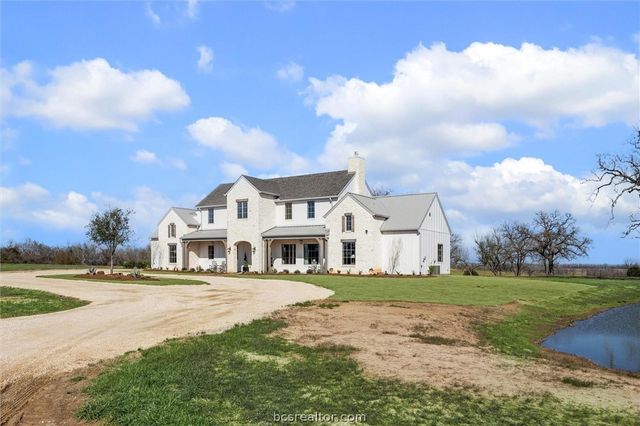 5655 Brazos Bow Way, Washington, TX 77880