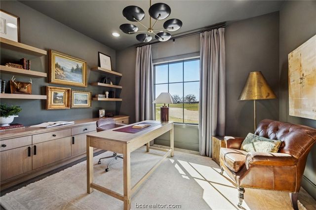 5655 Brazos Bow Way, Washington, TX 77880