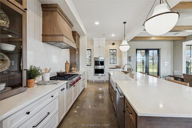 5655 Brazos Bow Way, Washington, TX 77880