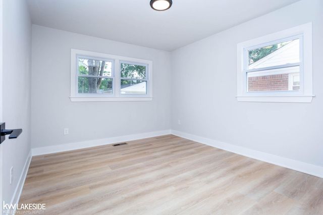22815 Carolina Street, St Clair Shores, MI 48080