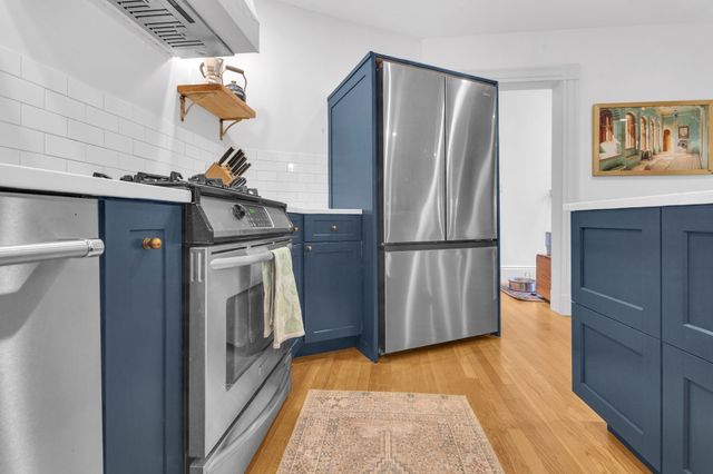 24 Albion Pl 1, Boston, MA 02129