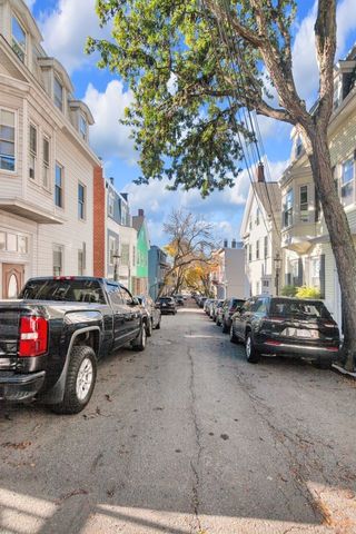 24 Albion Pl 1, Boston, MA 02129