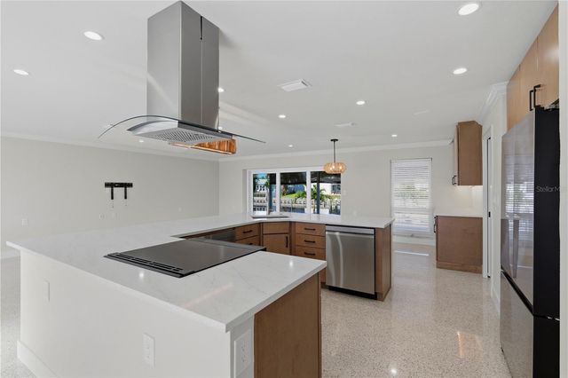 4152 13TH LANE NE, St Petersburg, FL 33703