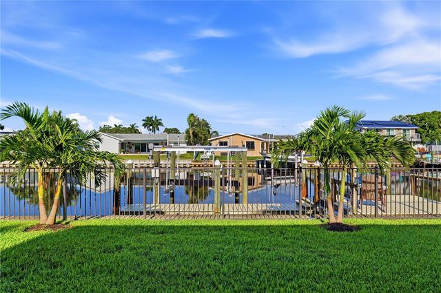 4152 13TH LANE NE, St Petersburg, FL 33703