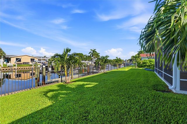 4152 13TH LANE NE, St Petersburg, FL 33703