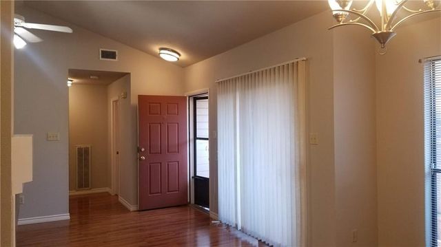 1011 Markham LN B, Austin, TX 78753