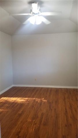 1011 Markham LN B, Austin, TX 78753