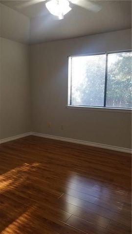 1011 Markham LN B, Austin, TX 78753