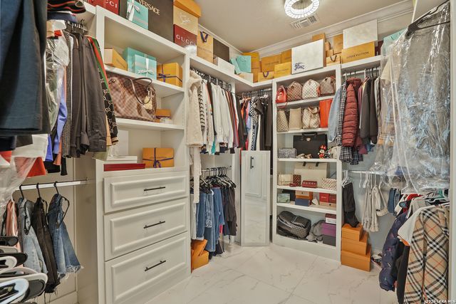 25519 Stormy Rock, San Antonio, TX 78255