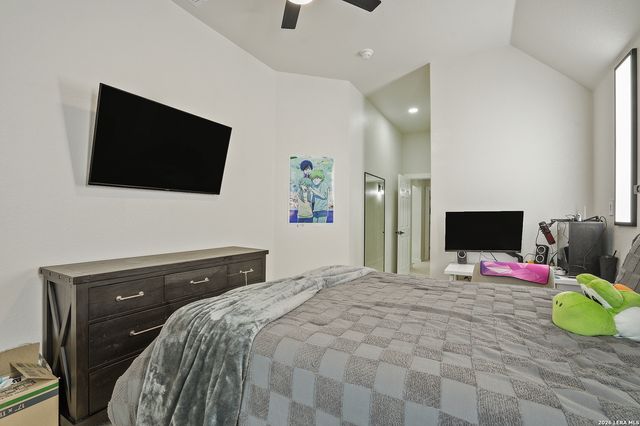 25519 Stormy Rock, San Antonio, TX 78255