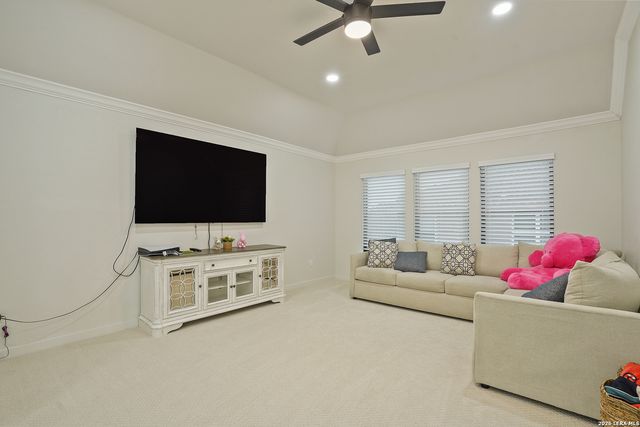 25519 Stormy Rock, San Antonio, TX 78255