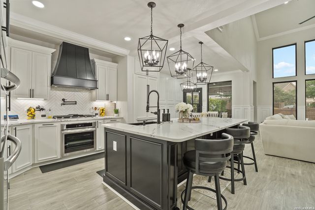 25519 Stormy Rock, San Antonio, TX 78255