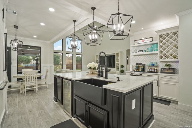 25519 Stormy Rock, San Antonio, TX 78255