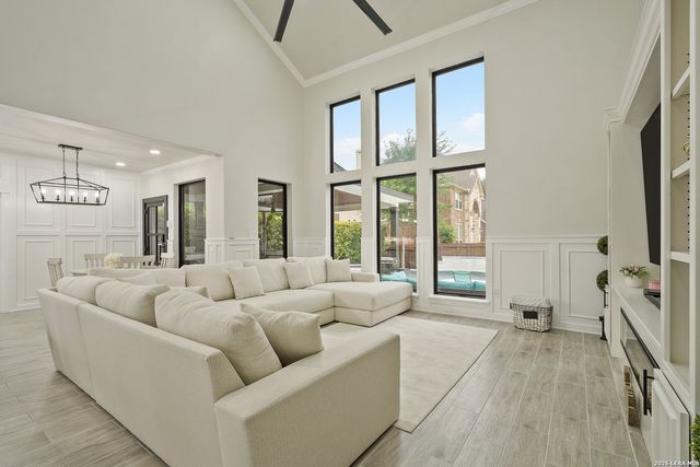 25519 Stormy Rock, San Antonio, TX 78255