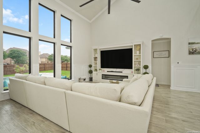 25519 Stormy Rock, San Antonio, TX 78255