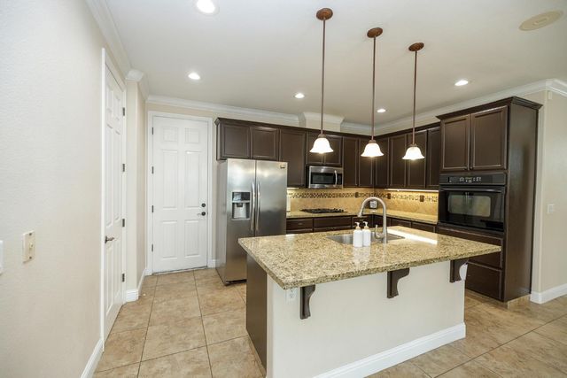 1537 Atlantic Ave, Ripon, CA 95366