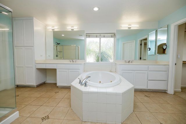 1537 Atlantic Ave, Ripon, CA 95366