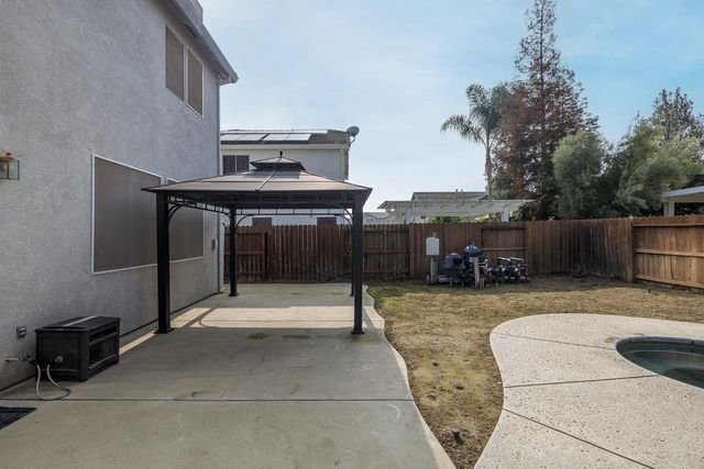 1537 Atlantic Ave, Ripon, CA 95366