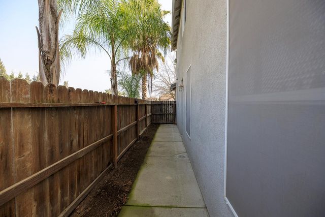 1537 Atlantic Ave, Ripon, CA 95366